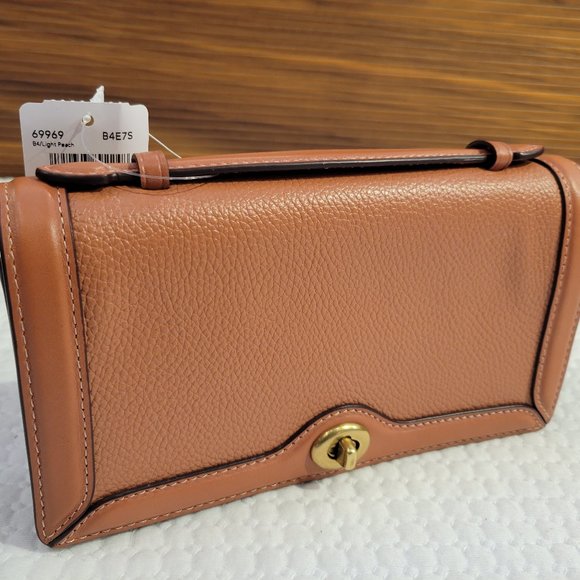 Coach Riley Chain Clutch - Picture 4 of 16